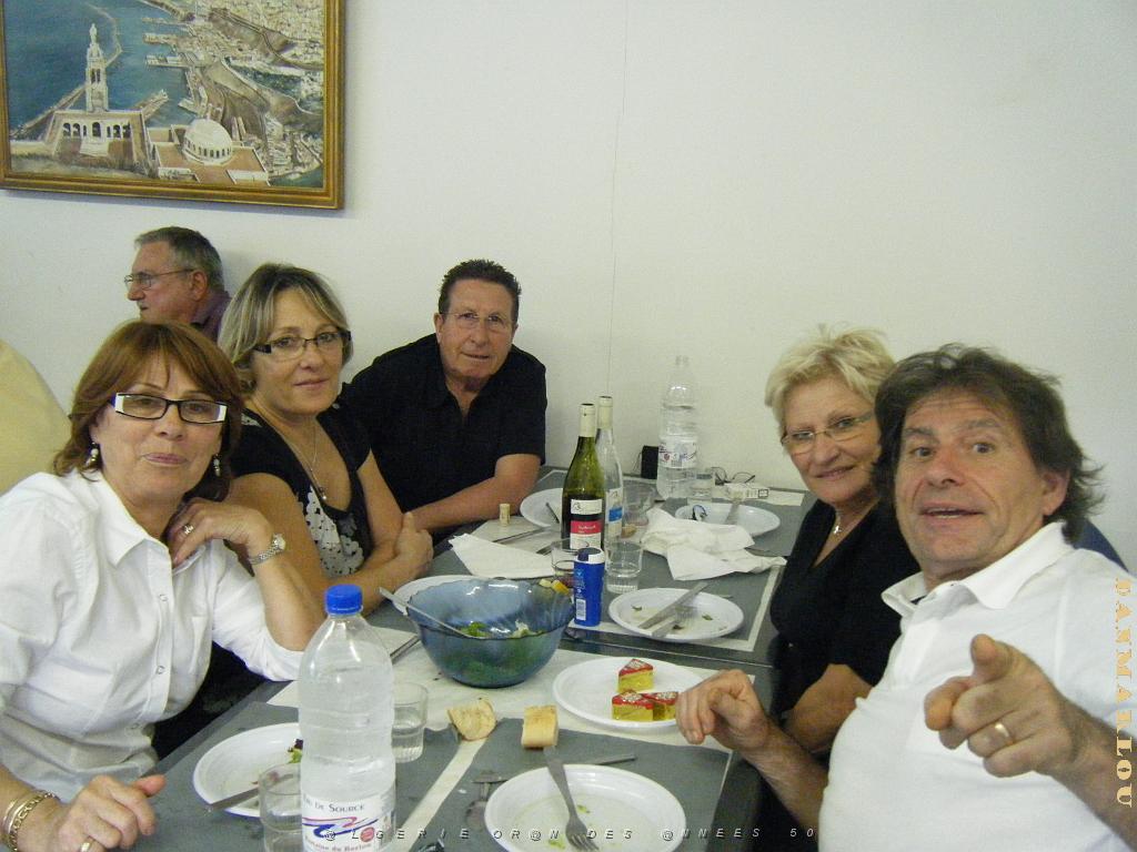 REPORTAGES NIMES 3 OCTOBRE 2010 PATRONAGE DE MARAVAL  (45) de CP.jpg